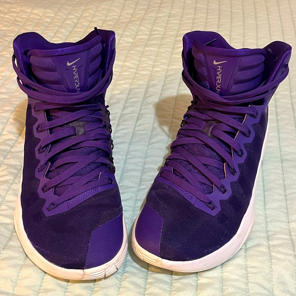 EUC - Men's Nike Hyperdunk - size 8.5